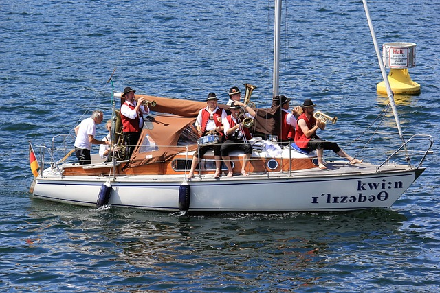 发还是萨拉 发还是萨拉