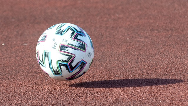 考虑团队配 考虑团队配